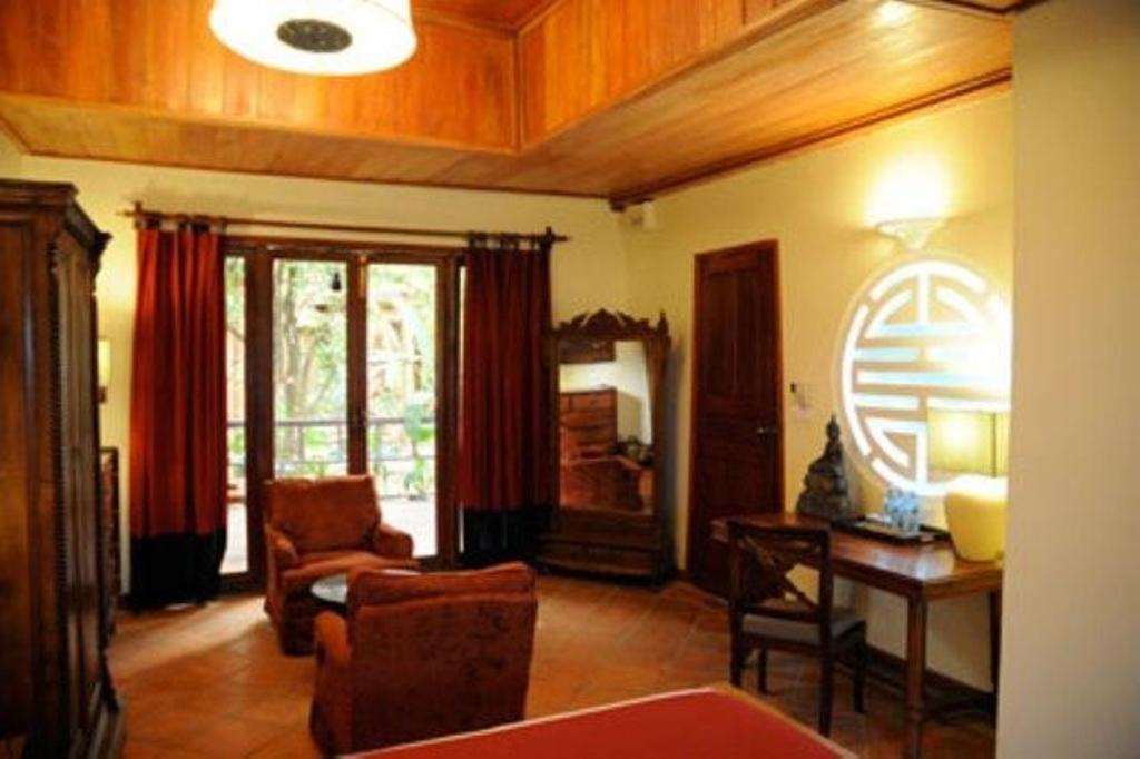 Terres Rouges Lodge Banlung Exterior photo